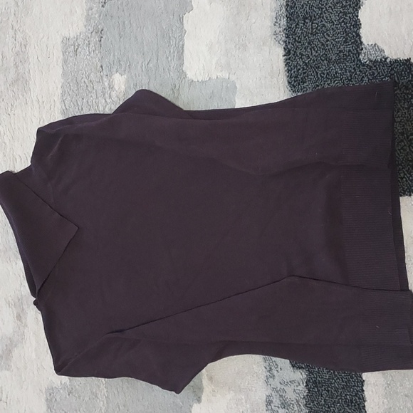 Max Studio- Size M, Fold down neck turtleneck sweater. - Picture 4 of 6